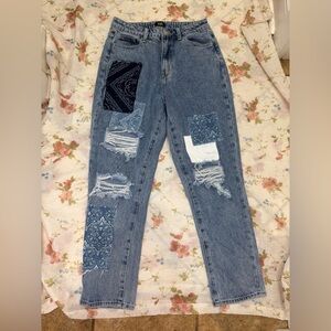 Trendy Patchwork Boyfriend Jeans